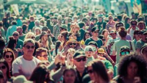 crowd, fitzroy, melbourne-5076714.jpg